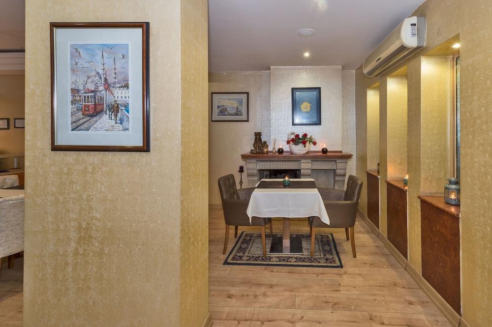 Beyaz Kugu Hotel اسطنبول المظهر الخارجي الصورة